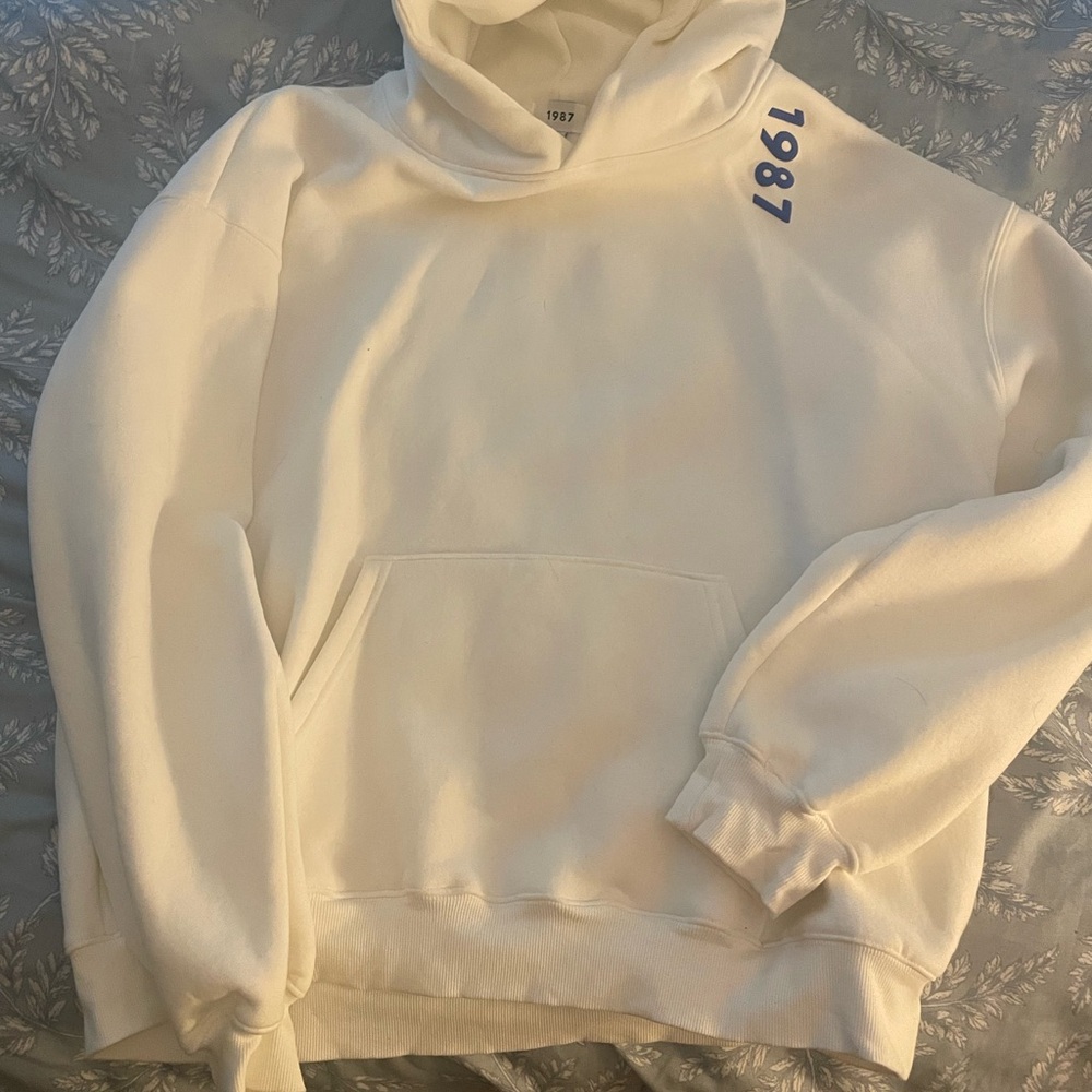 1987 Label white hoodie